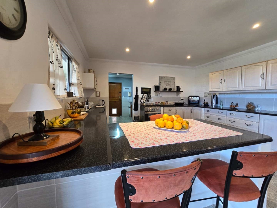 4 Bedroom Property for Sale in Stilbaai Wes Western Cape